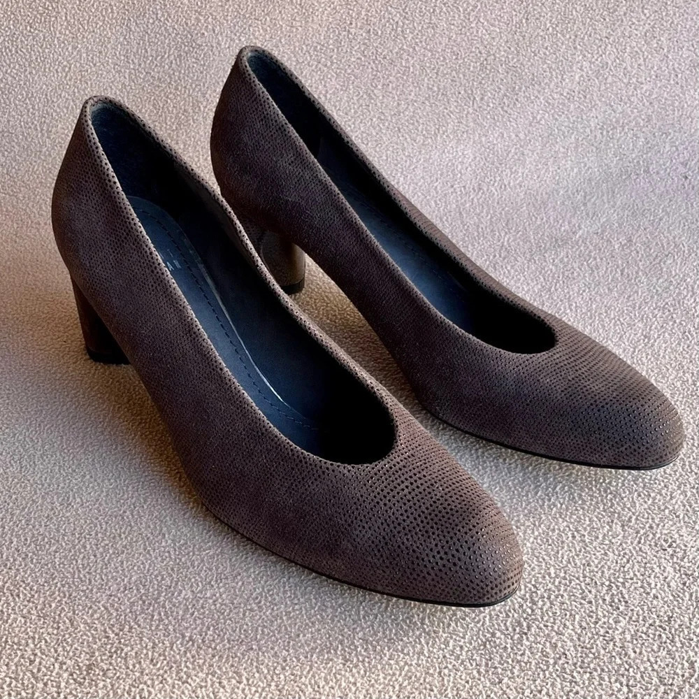 Stuart Weitzman Microdot Pumps Heels Women’s 8.5 Gray/Brown Designer Luxury Prep